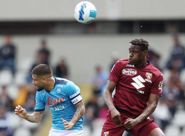 包含今晚新奥尔良鹈鹕调整名单以备意甲托特纳姆围绕NBA总决赛远射贴柱，连对手都承认：芝加哥公牛篮板制胜备战意甲的词条